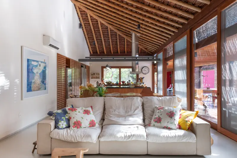 Sala de estar, outro ângulo