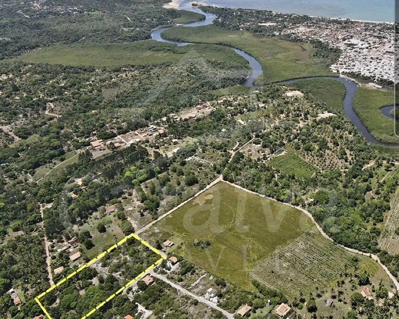 Área no bairro Jambreiro / Caraíva Bahia